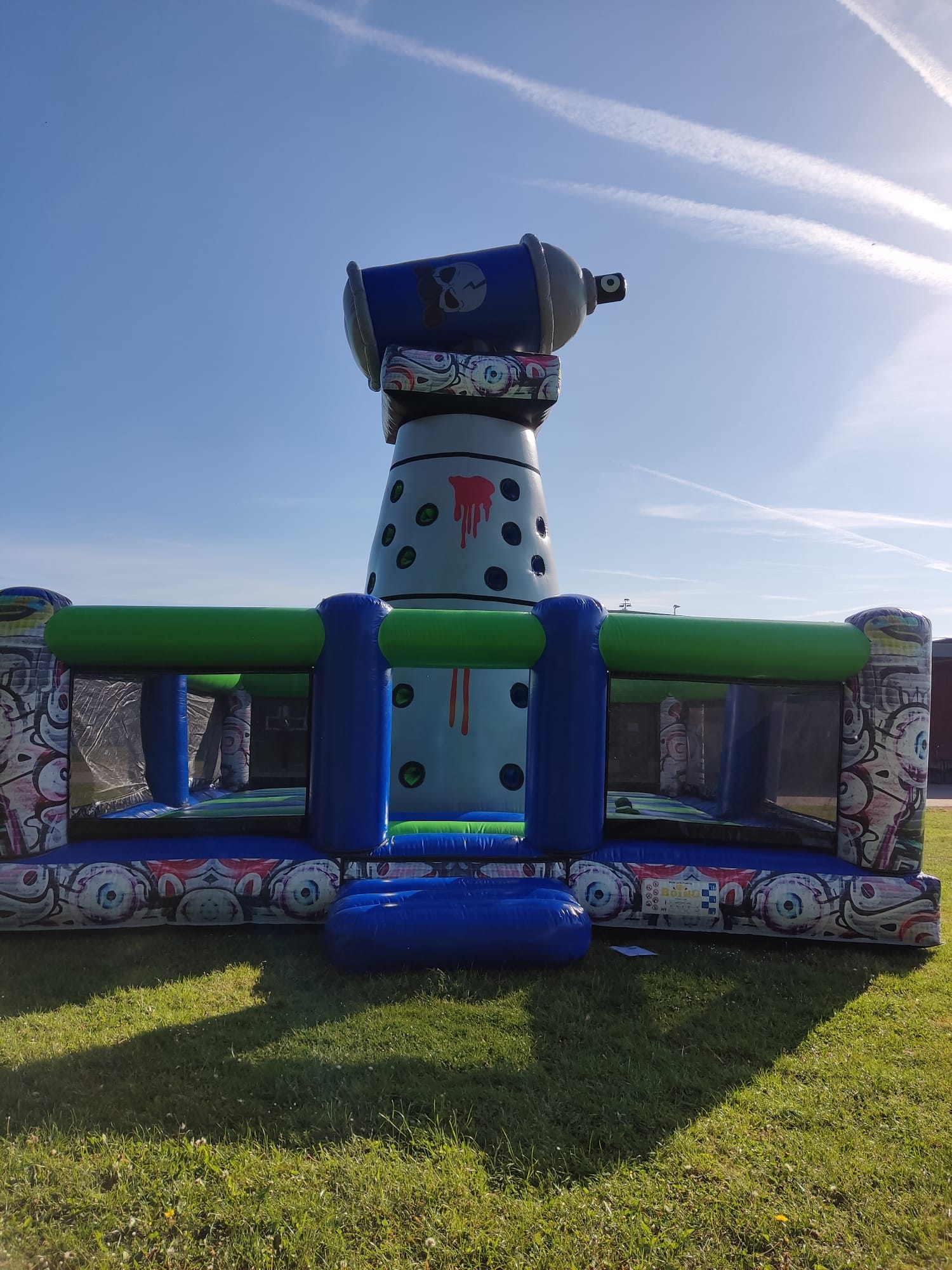 Climbing towe inflatable graffiti